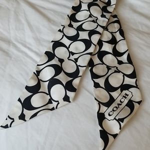 Coach bag/neck scarf